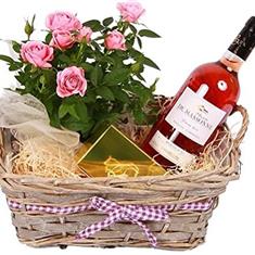 Rustic Rose &amp; Rose Wine Basket